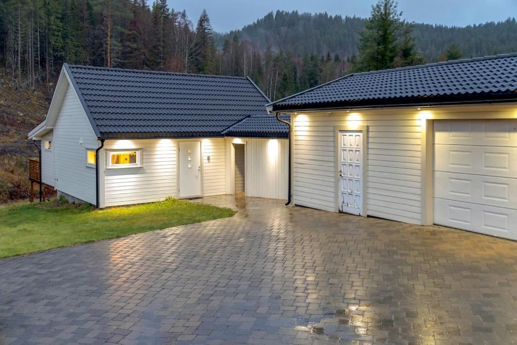 Semesterbostad Cozy 2 Close To The Nature